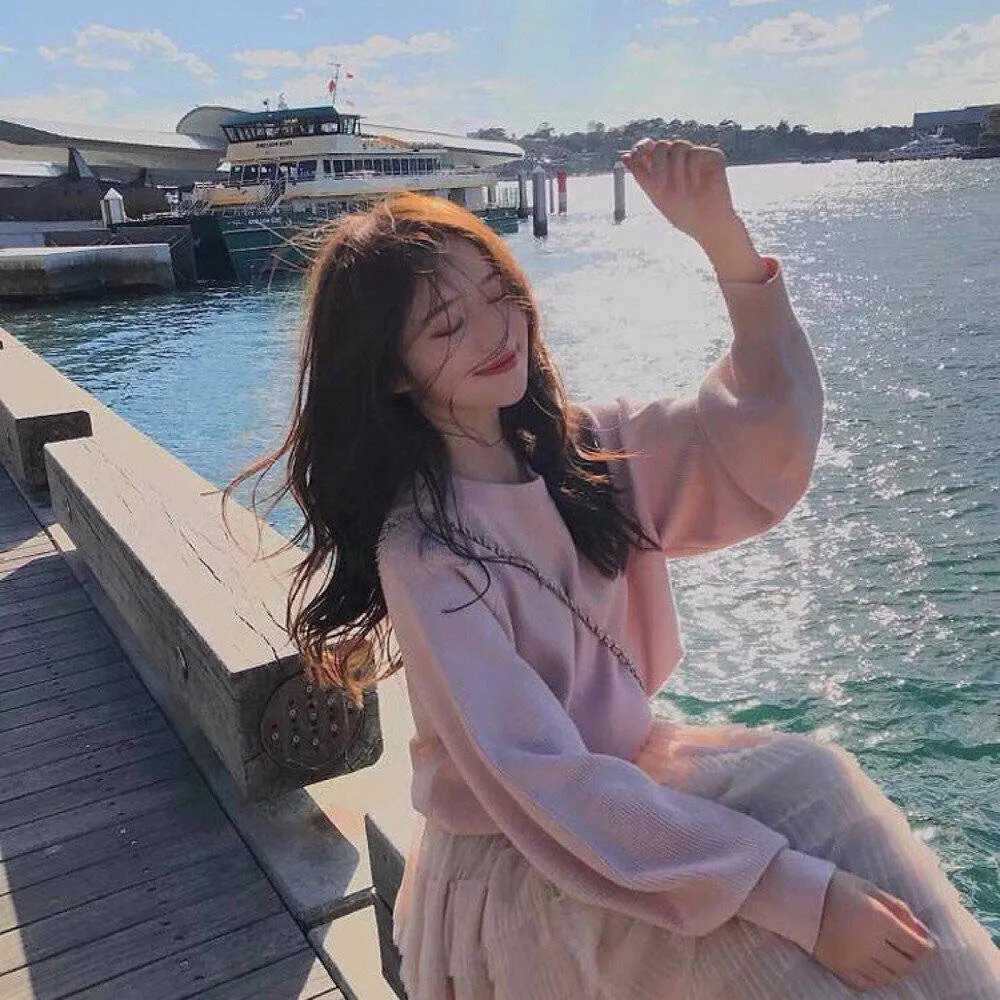 小姐嬉春
